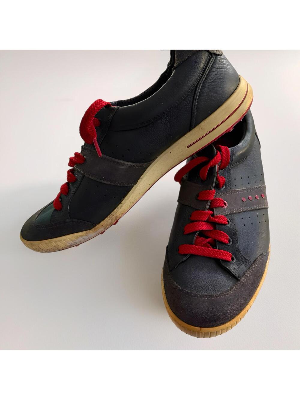 ECCO Stylish Black Golf Shoe with Red Accents size 45 / 11.5 men’s